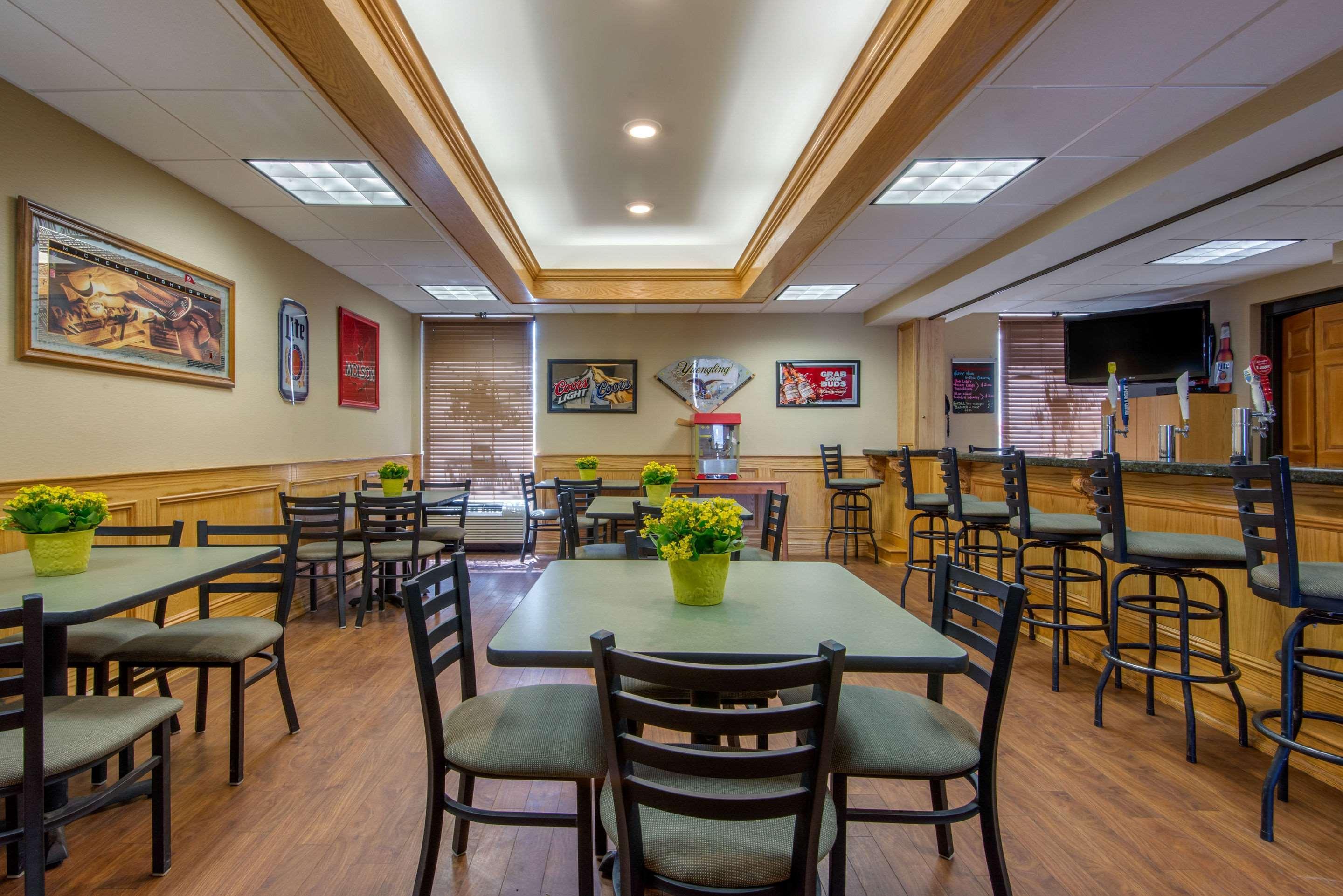Quality Inn & Suites Mansfield Exteriör bild