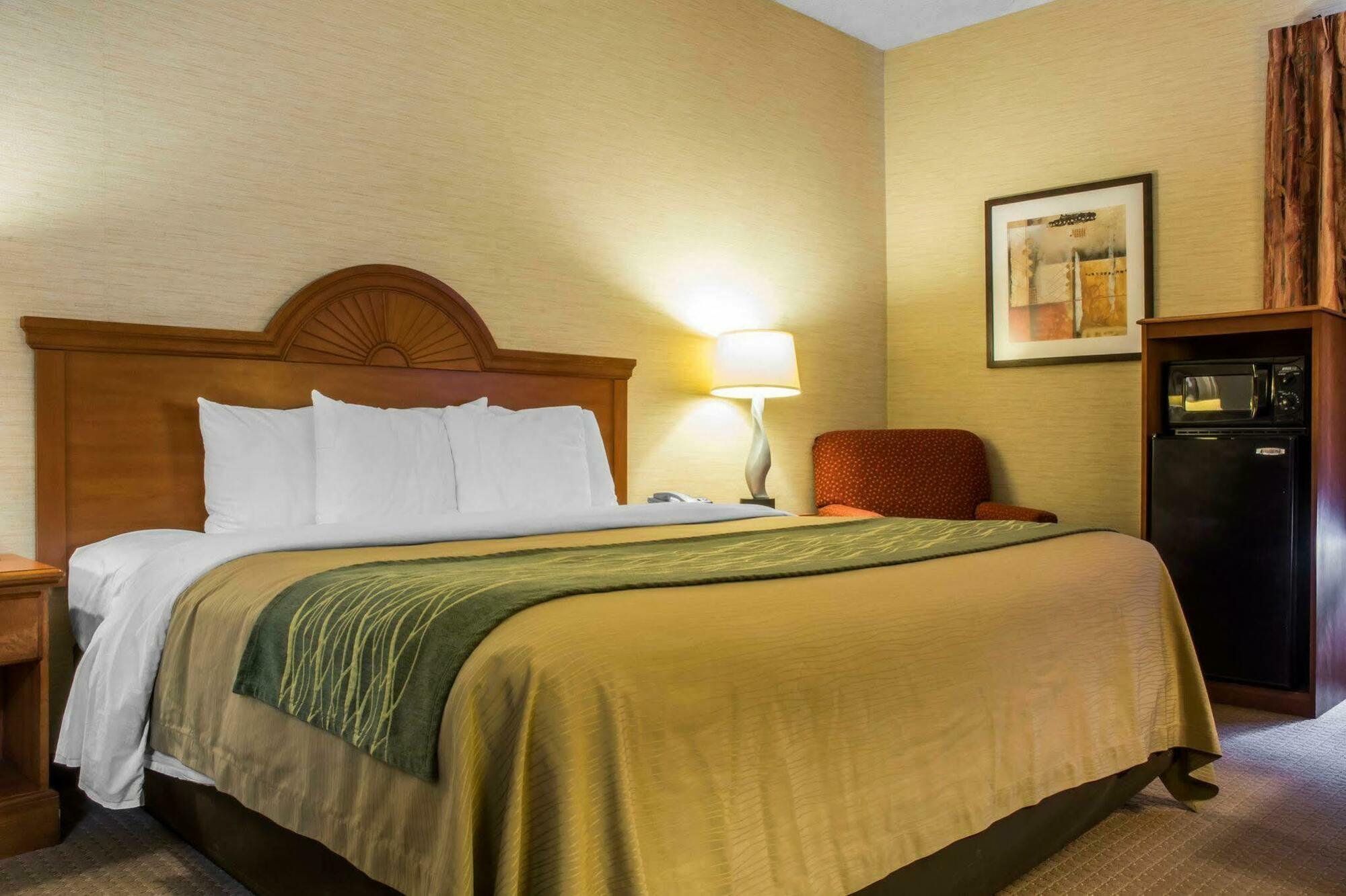 Quality Inn & Suites Mansfield Exteriör bild